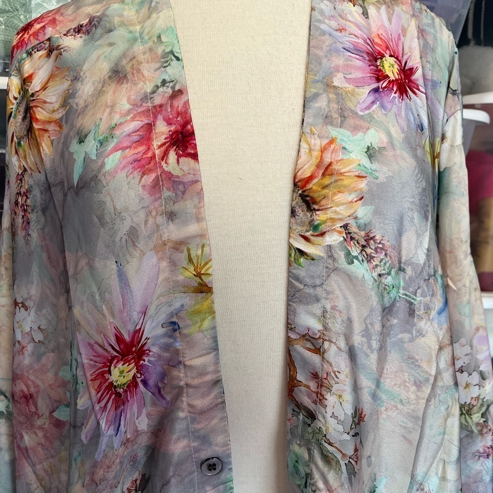 Floral Kimono - Picture 2 of 9